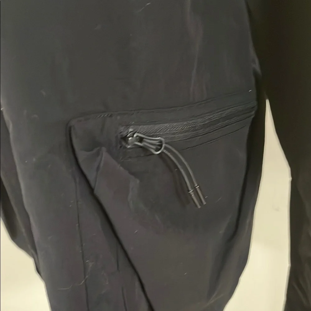 Patta Black Lightweight Jacket Versatile Design - Picture 5 of 7